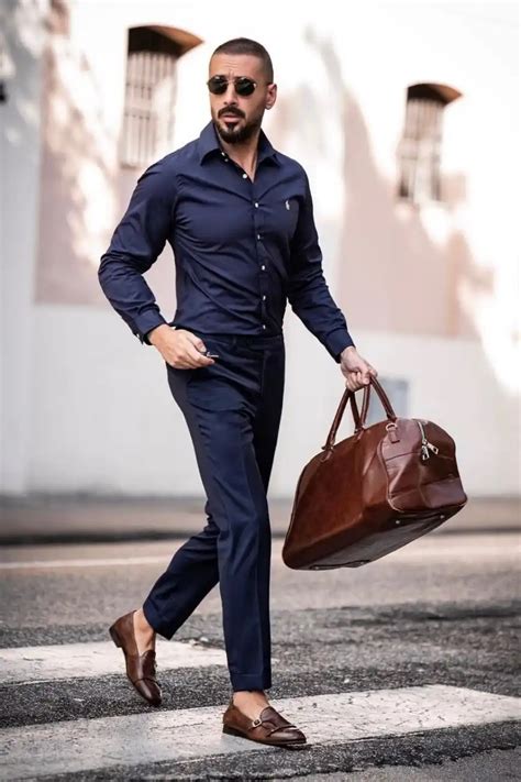 navy blue pants shirt color.